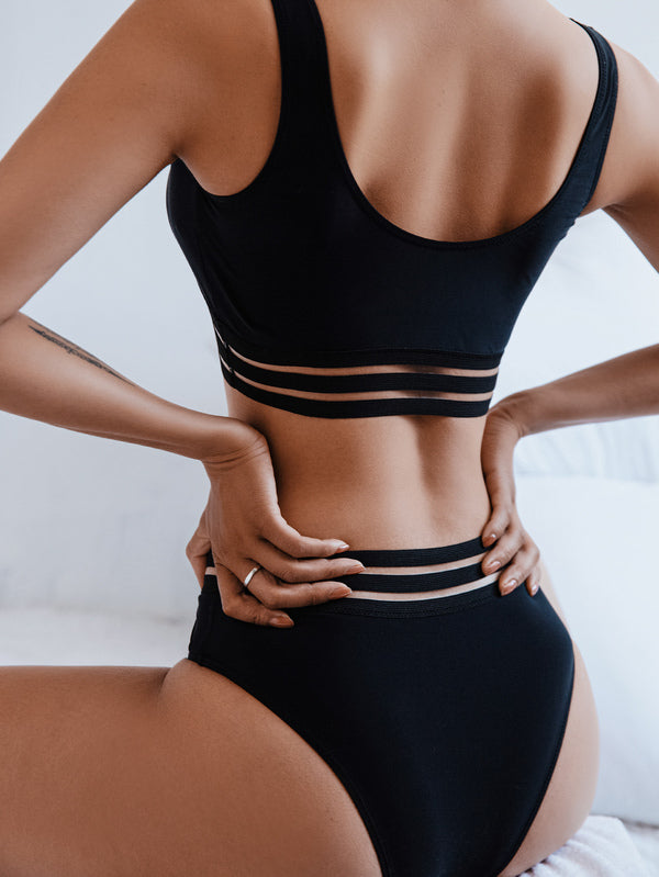 Biquíni Cintura Alta Com Recortes Em Tule E Sustentação