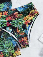 Biquíni + Saída de Praia Meia Taça Estampado Tropical