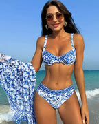 Biquíni + Saída de Praia Com Pareô Estampado Floral
