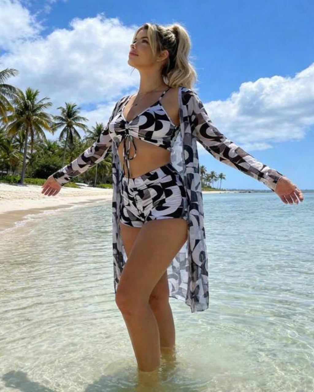 Conjunto Praia Shortinho Com Amarração + Saída Longa