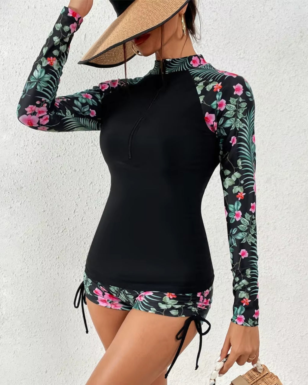 Conjunto Praia Shortinho Manga Longa Com Zíper Floral
