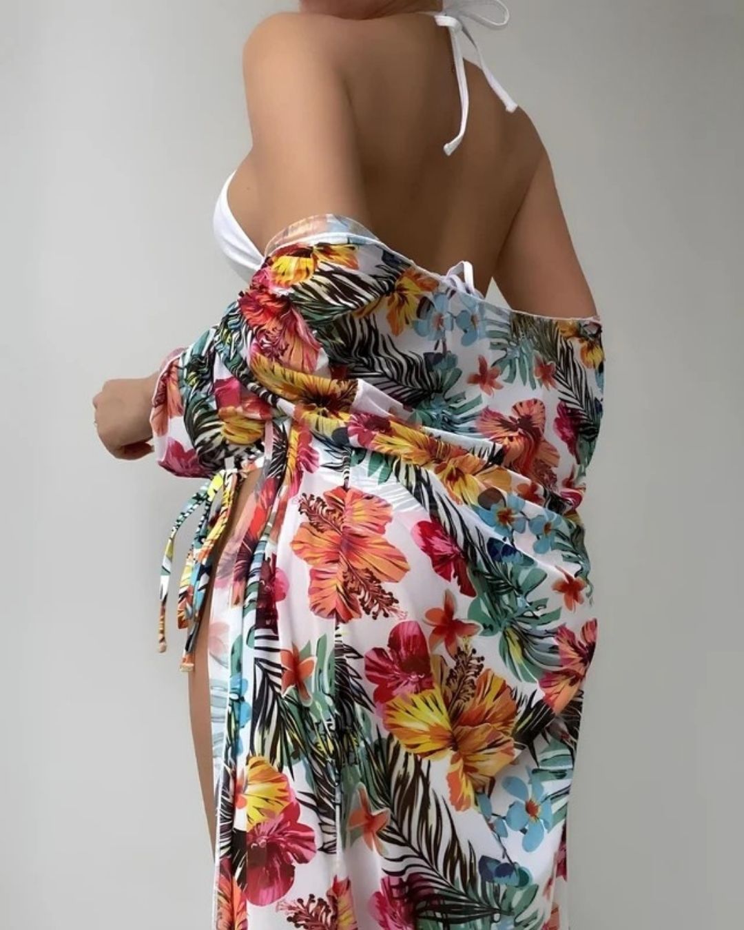 Conjunto Biquíni Top Com Amarração E Kimono Estampado