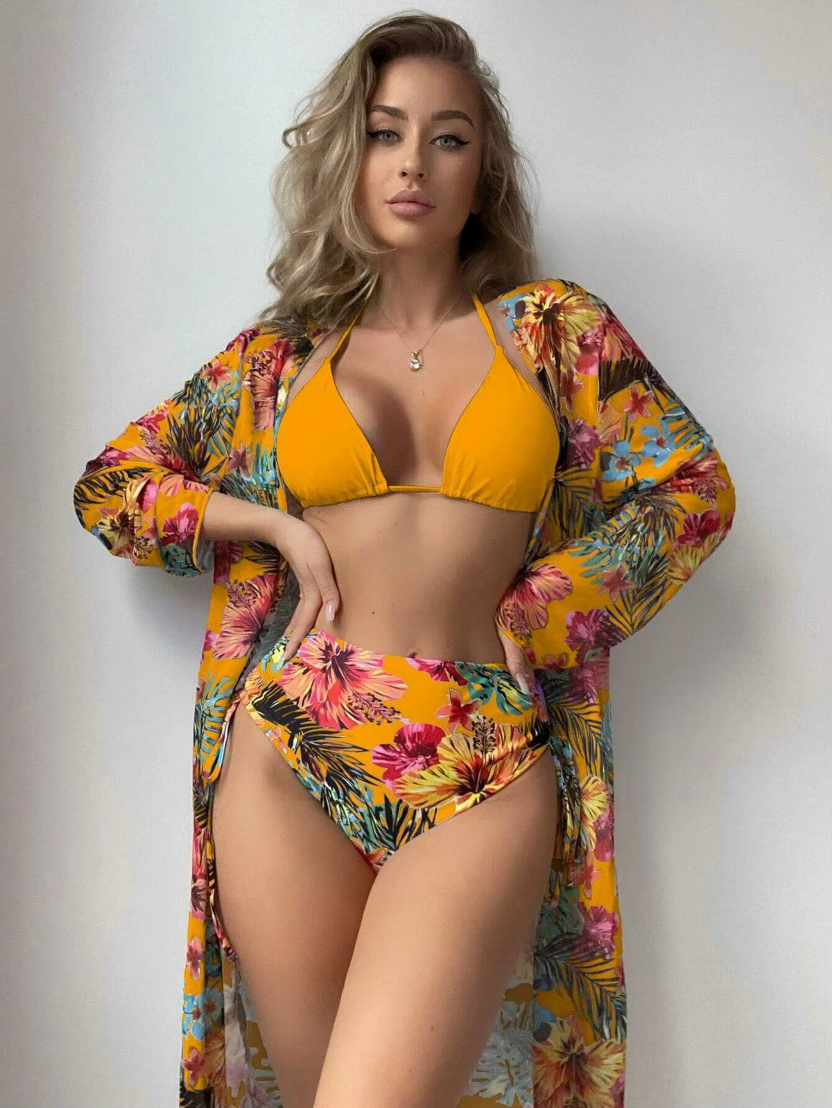 Conjunto Biquíni Top Com Amarração E Kimono Estampado